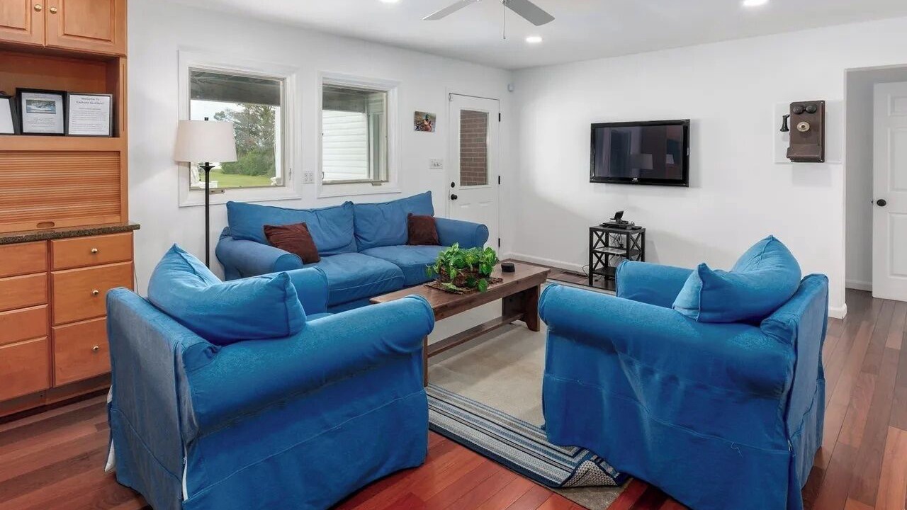 Photo of Livingroom in Cambridge