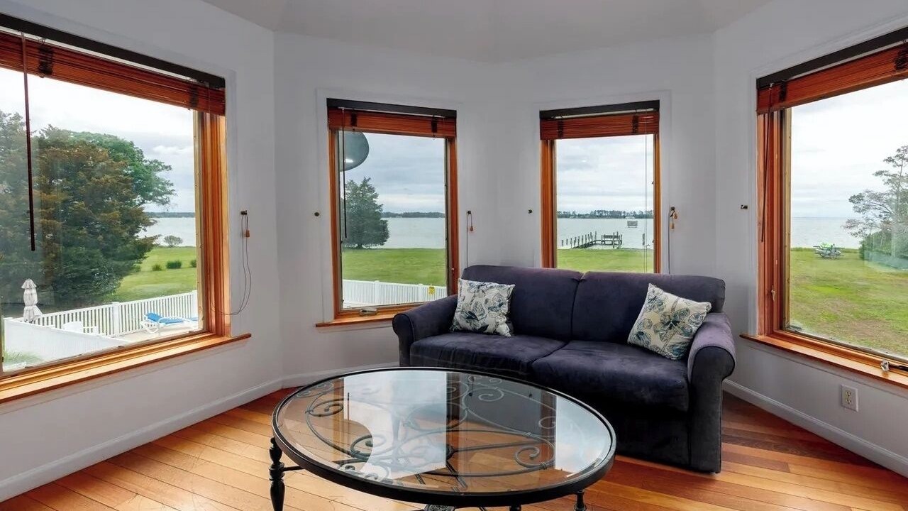 Photo of Livingroom in Cambridge