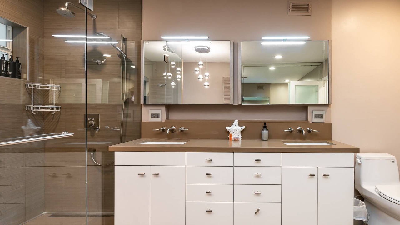 Photo of Bathroom in Ojus