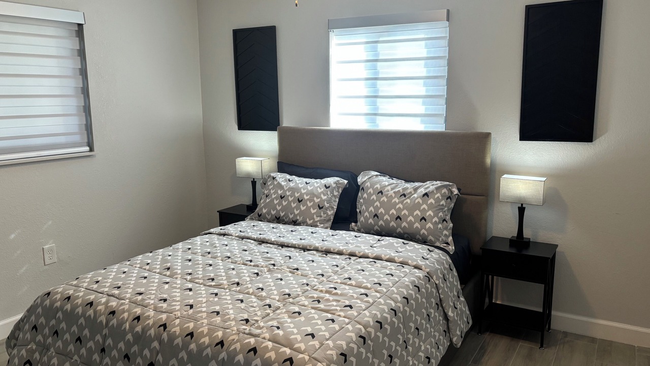 Photo of Bedroom in Miami Gardens