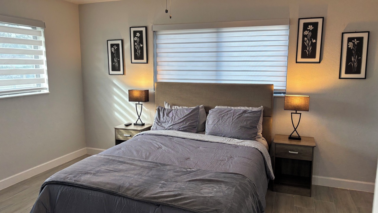 Photo of Bedroom in Miami Gardens