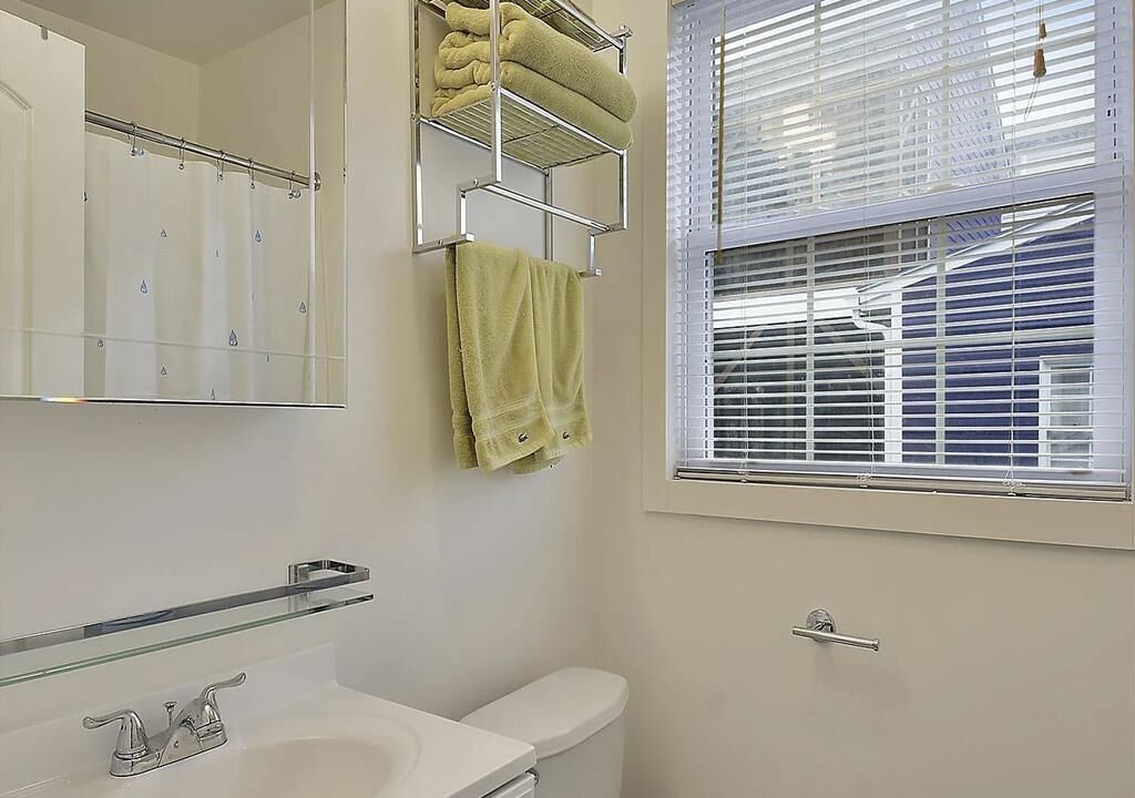Photo of Bathroom in Sandpiper Pines