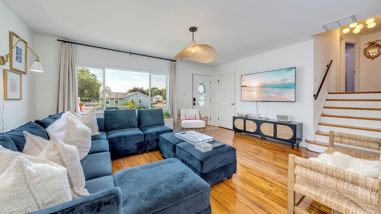 Photo of Livingroom in Lower Township