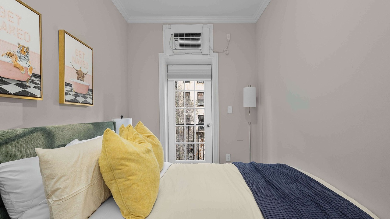 Photo of Bedroom in Peter Cooper Village