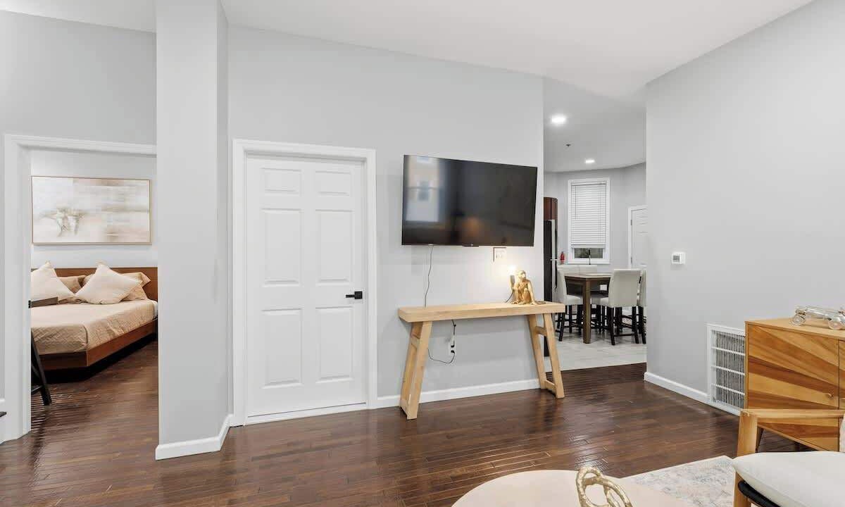 Photo of Bedroom in McGinley Square