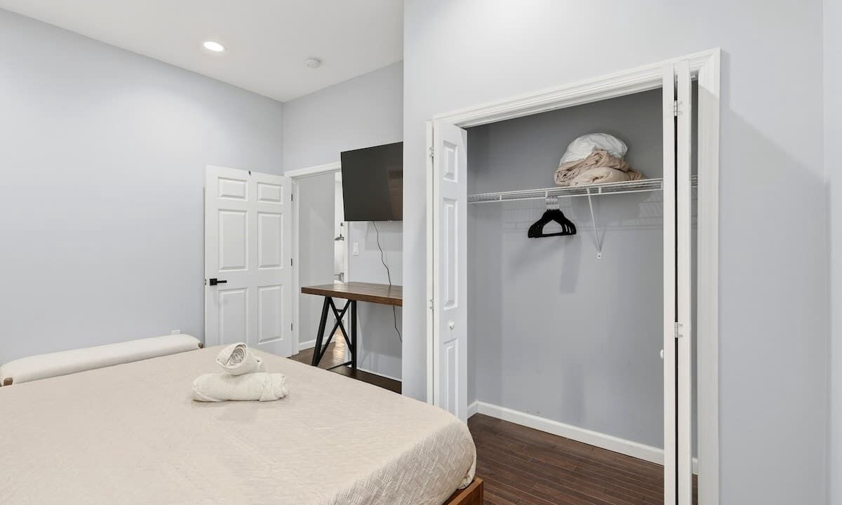 Photo of Bedroom in McGinley Square