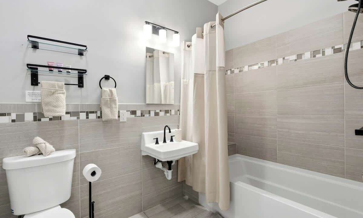 Photo of Bathroom in McGinley Square