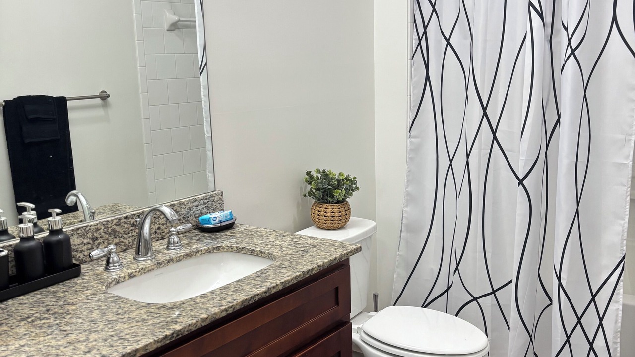 Photo of Bathroom in Miramar