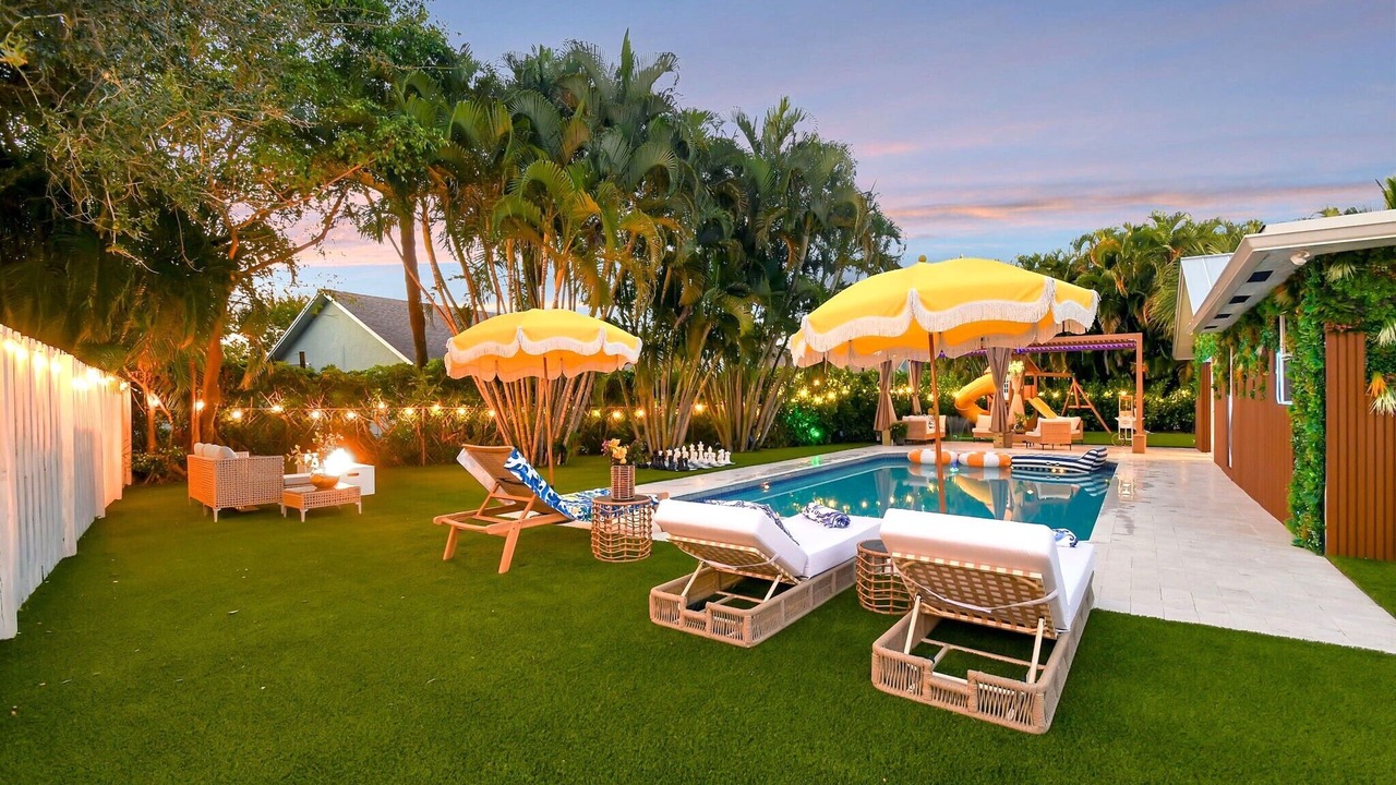 Photo of Outdoor in Tropic Palms
