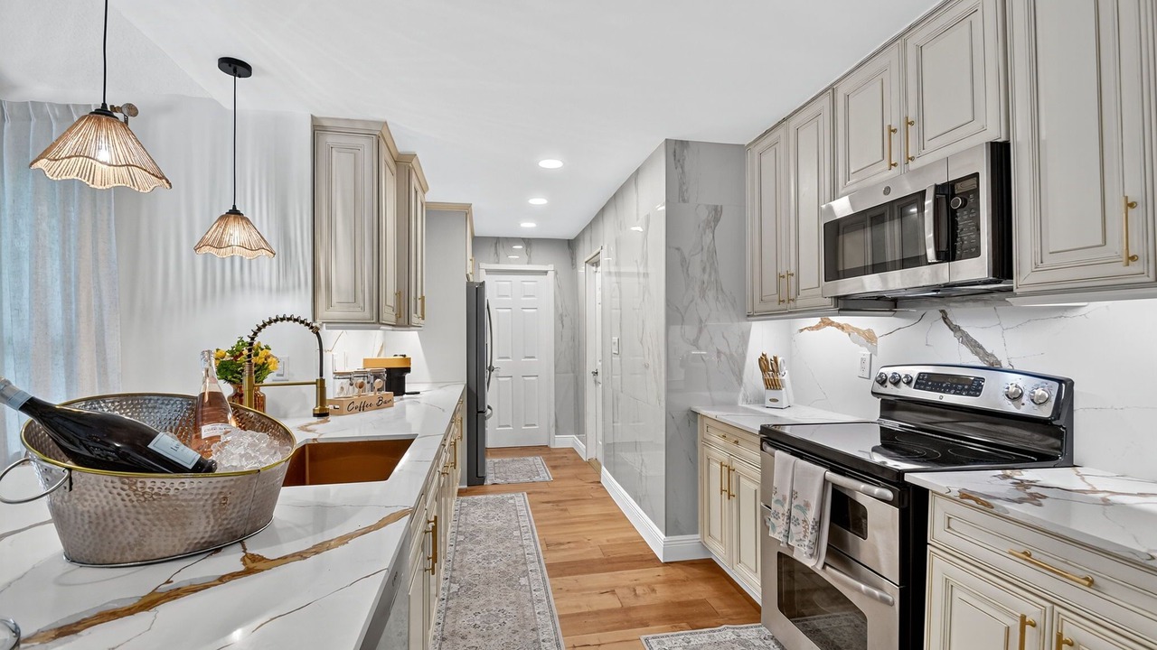 Photo of Kitchen in Tropic Palms