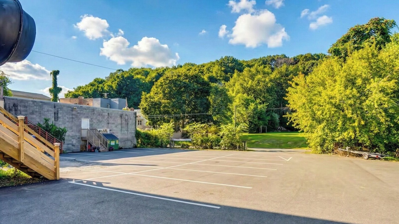Photo of Outdoor in Troy