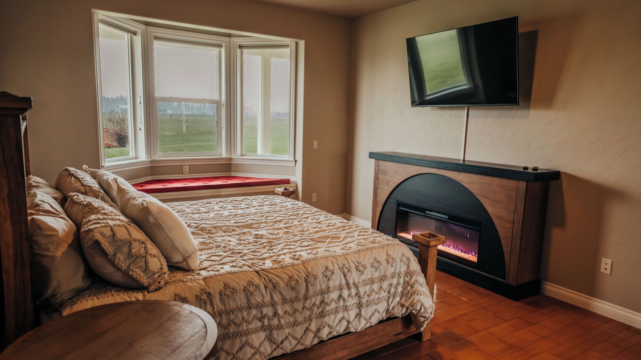 Photo of Bedroom in Evergreen