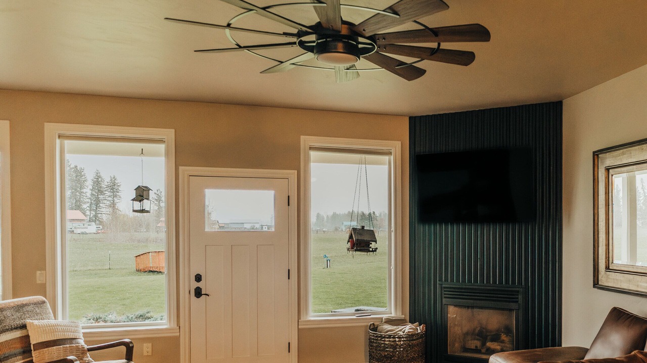 Photo of Livingroom in Evergreen