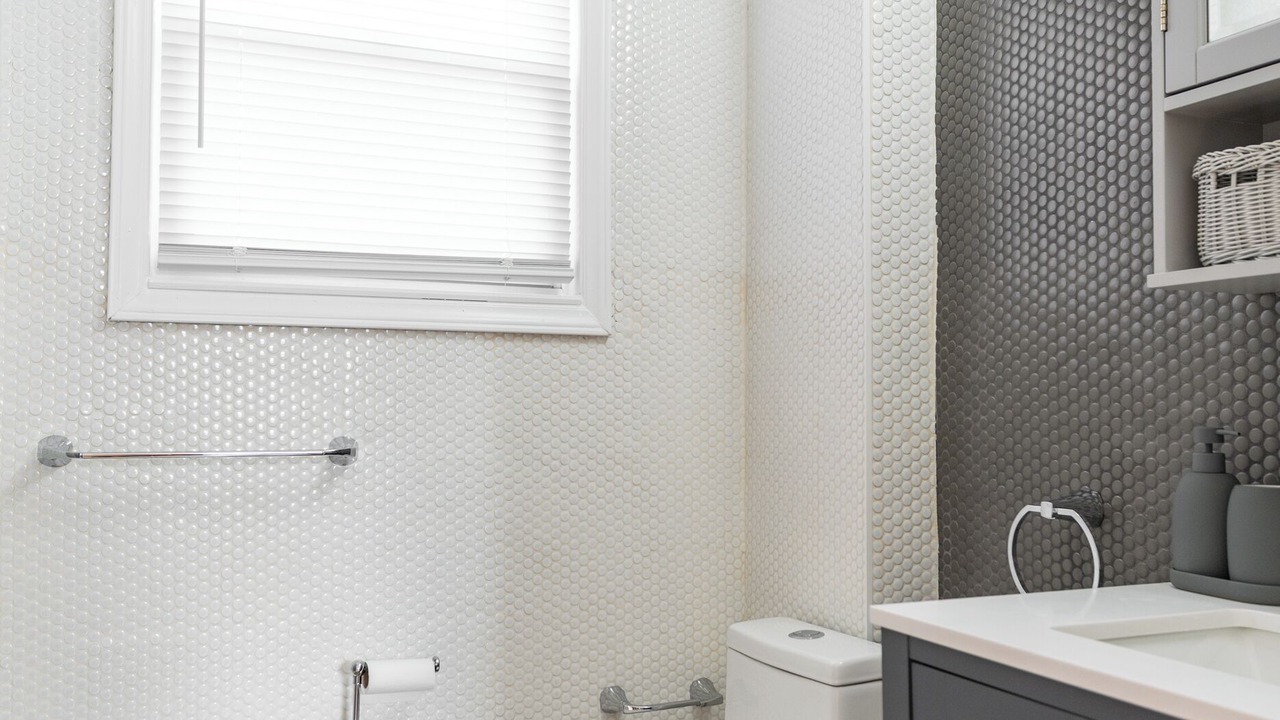 Photo of Bathroom in Carlstadt