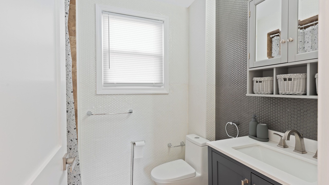 Photo of Bathroom in Carlstadt