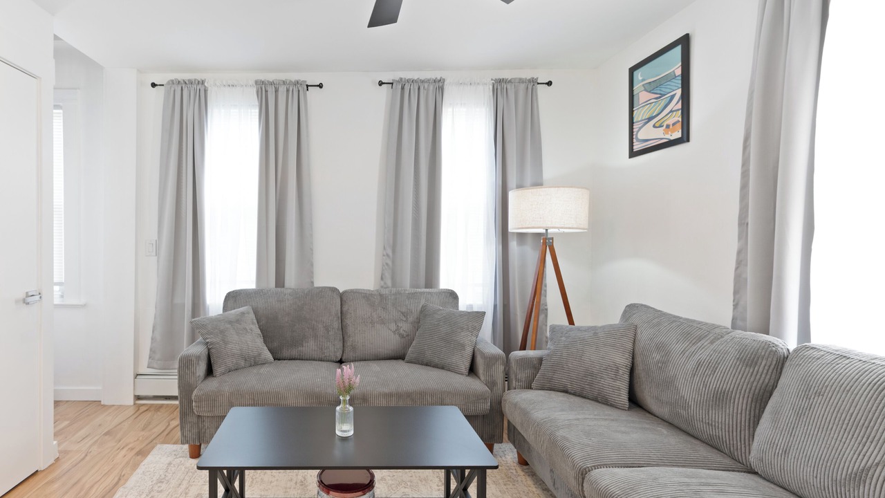 Photo of Livingroom in Carlstadt