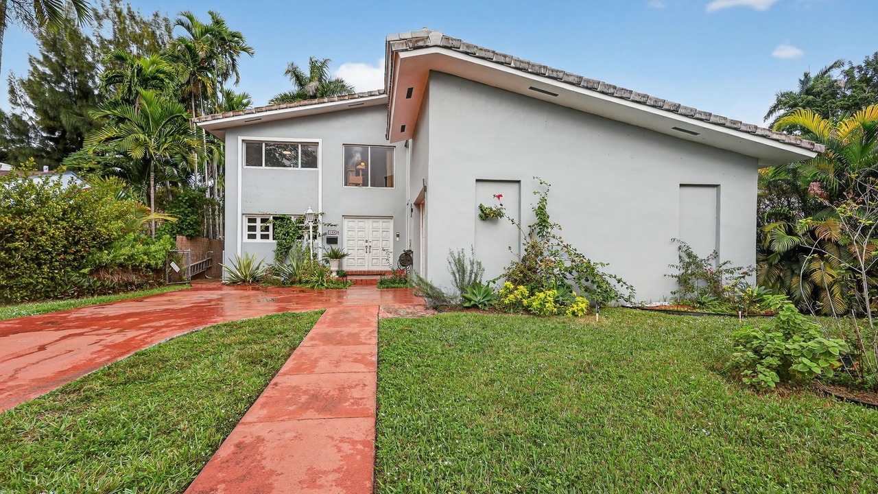 Photo of Outdoor in Miami Springs