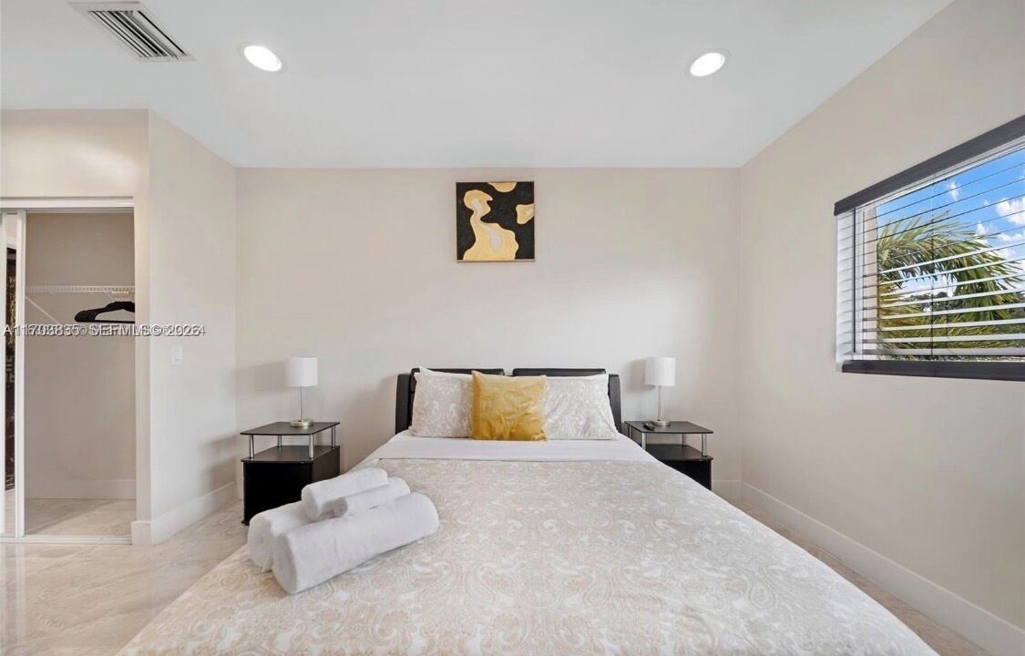 Photo of Bedroom in Central Fort Lauderdale