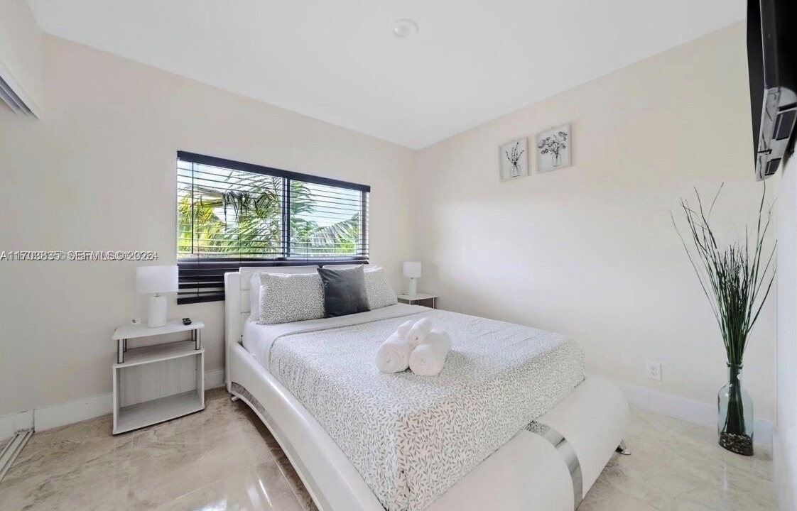 Photo of Bedroom in Central Fort Lauderdale