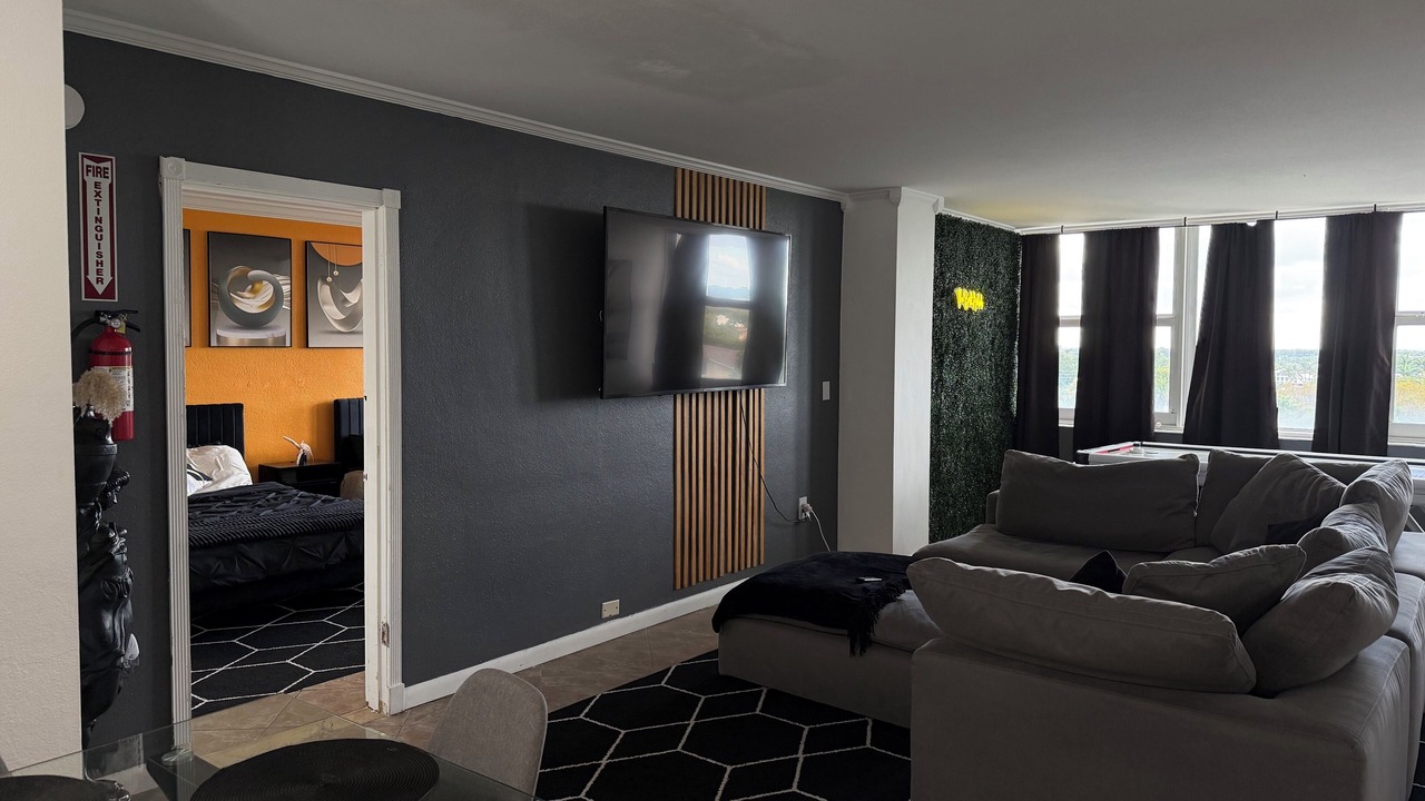 Photo of Livingroom in Bermuda Riviera