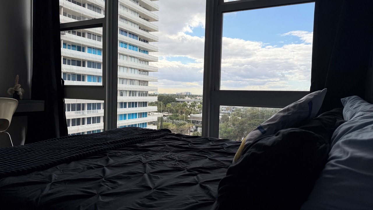Photo of Bedroom in Bermuda Riviera
