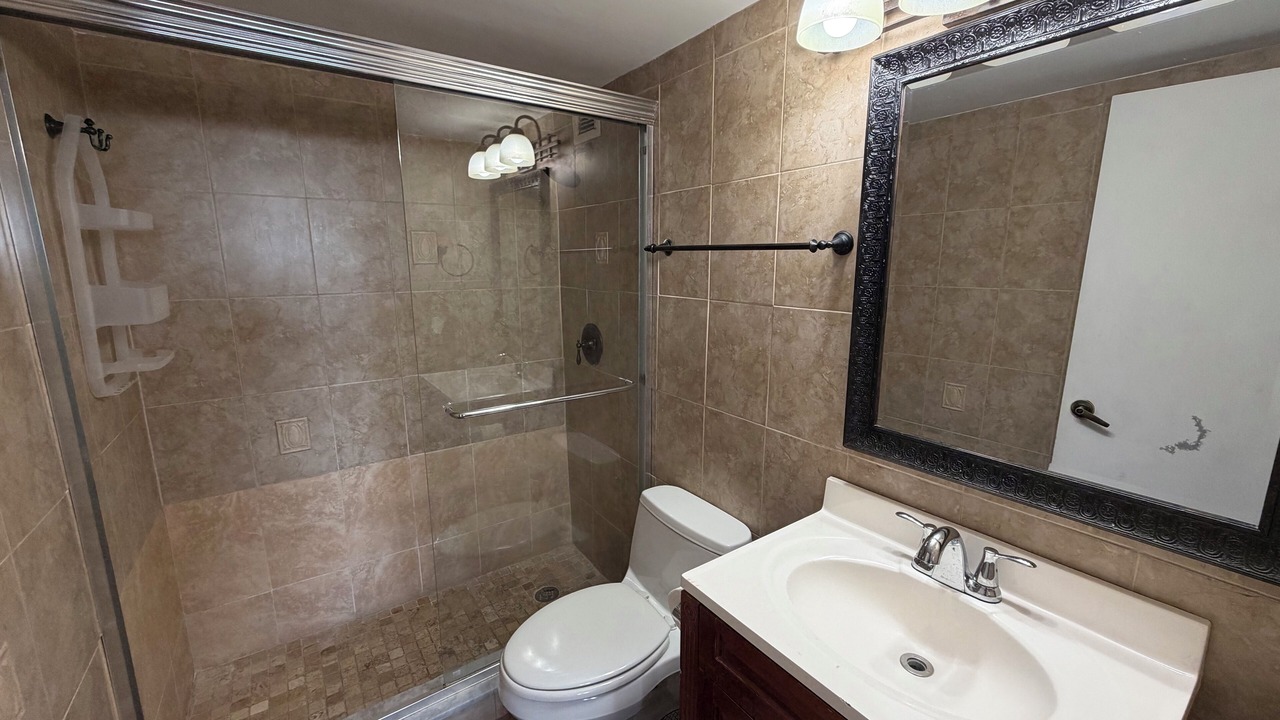 Photo of Bathroom in Bermuda Riviera