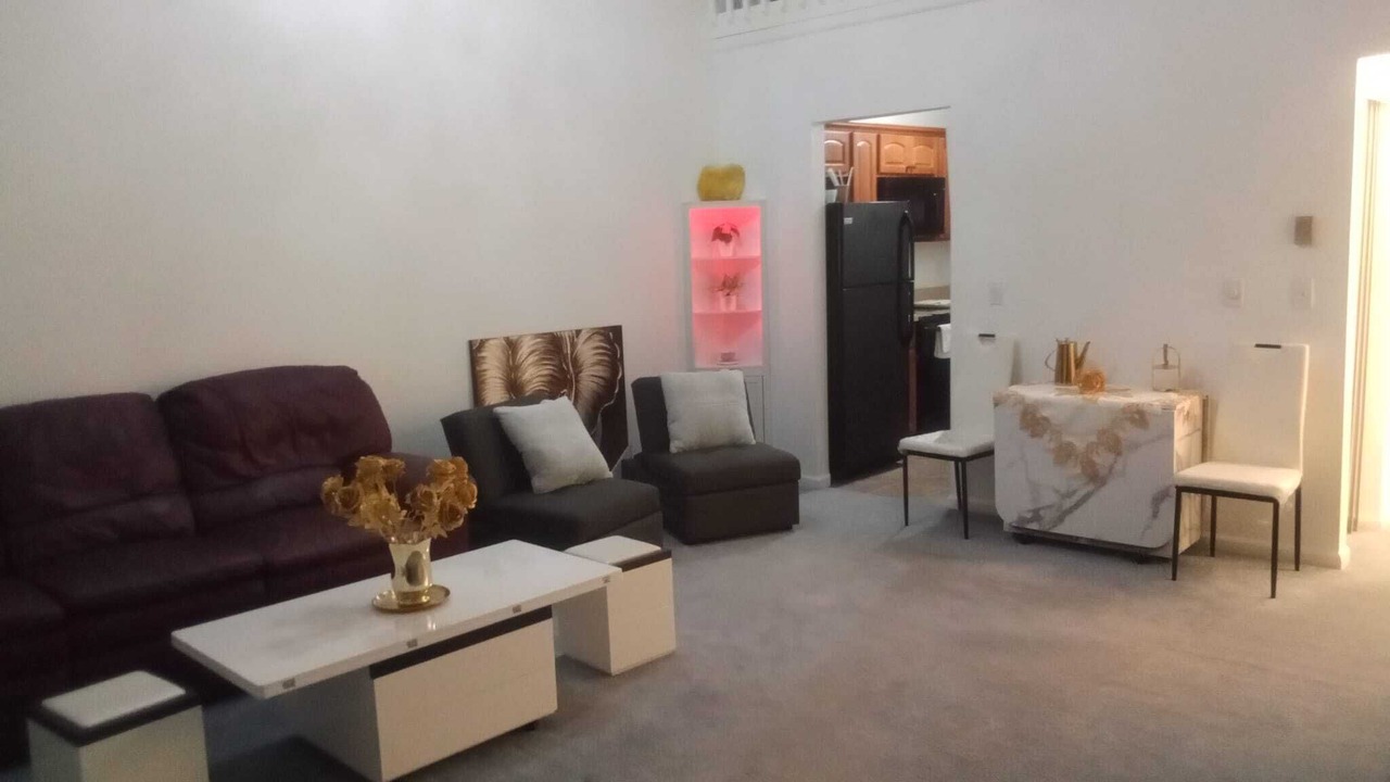 Photo of Livingroom in Albany