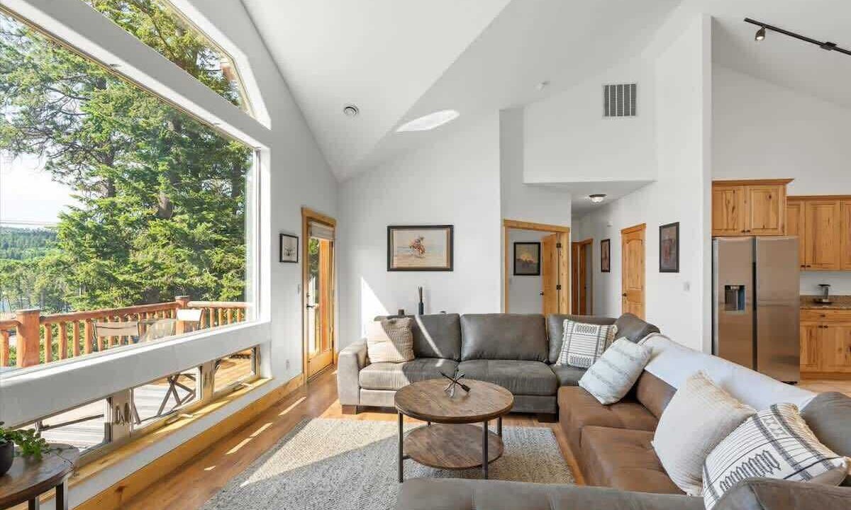Photo of Livingroom in Somers