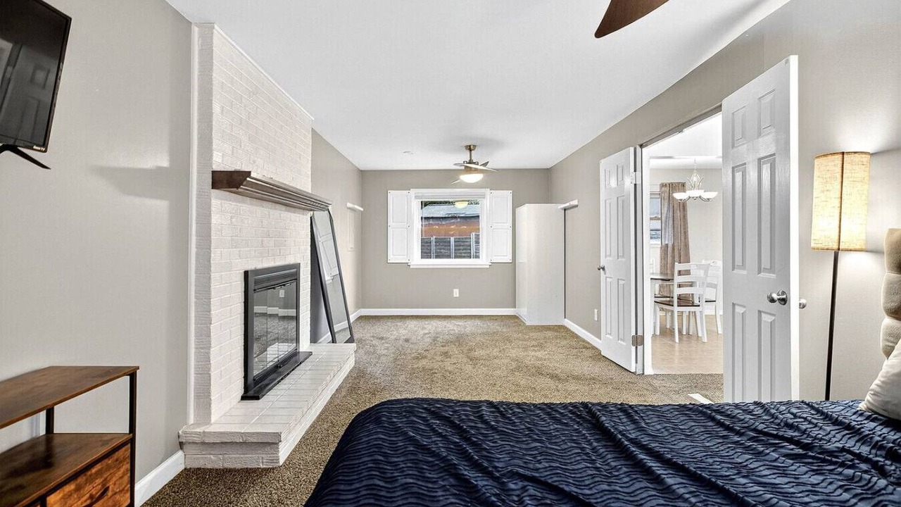 Photo of Bedroom in Newark