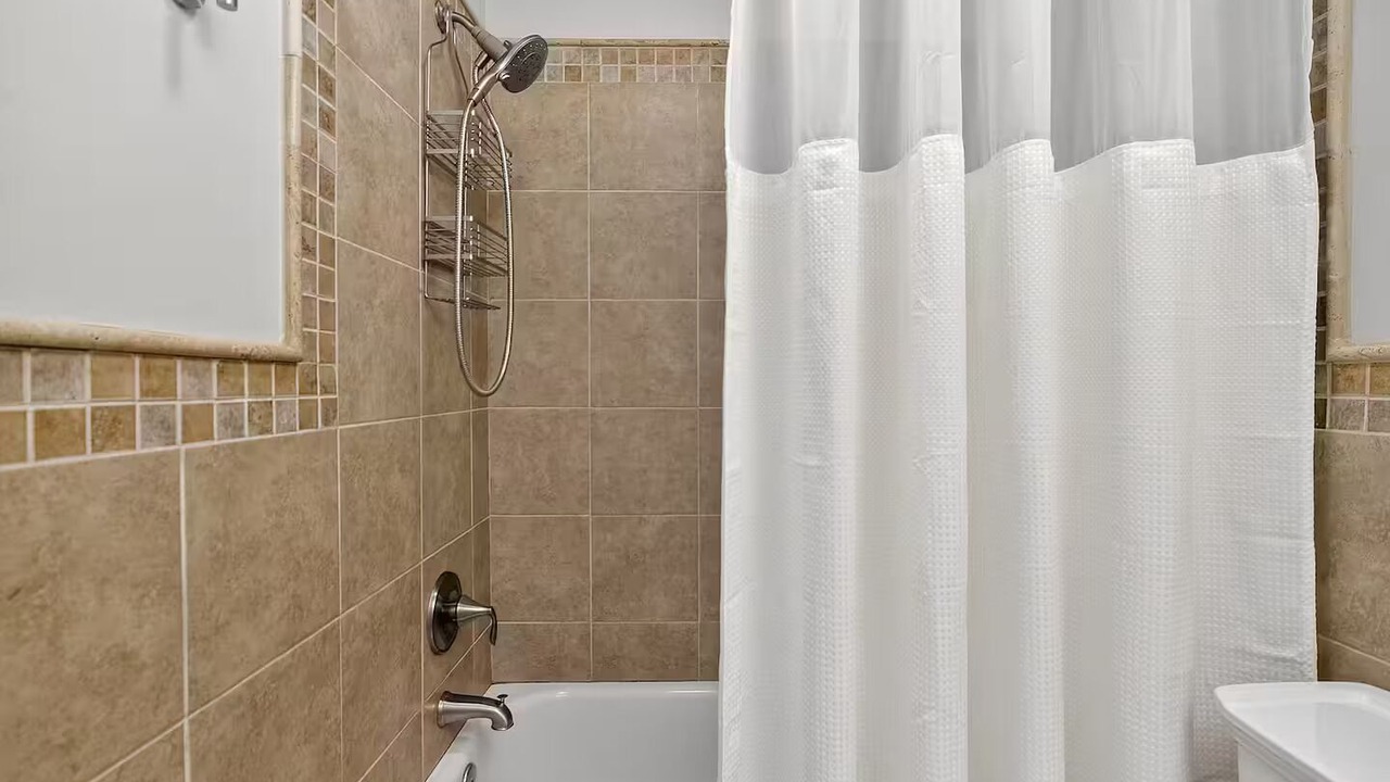 Photo of Bathroom in Newark