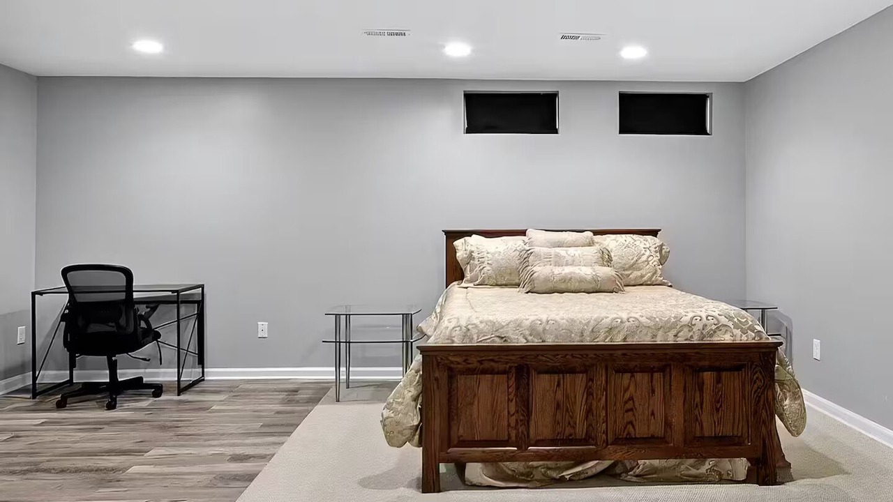 Photo of Bedroom in Newark