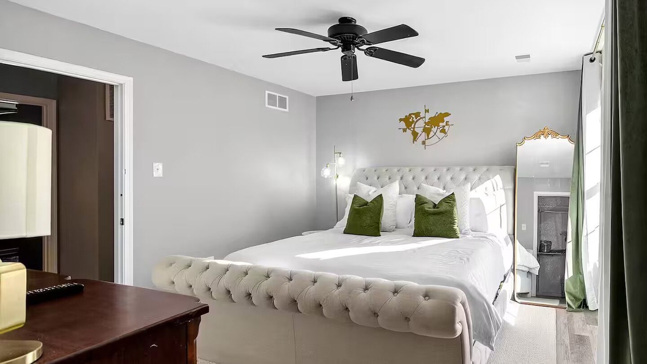 Photo of Bedroom in Newark