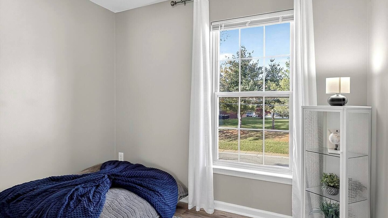 Photo of Bedroom in Newark