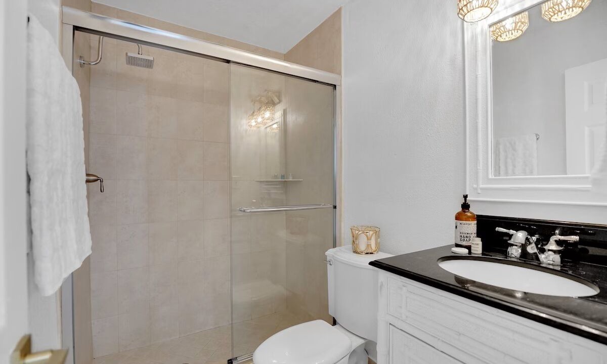 Photo of Bathroom in Lauderdale-by-the-Sea