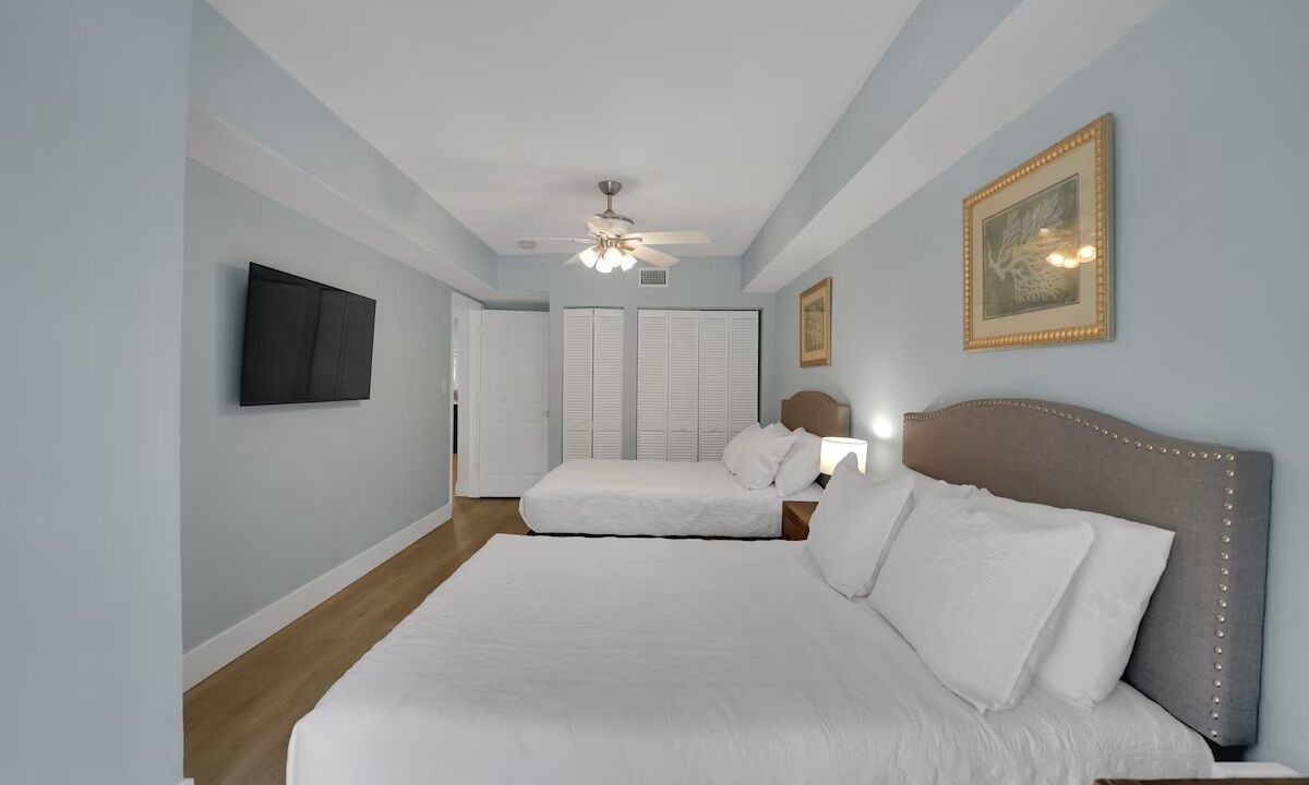 Photo of Bedroom in Lauderdale-by-the-Sea