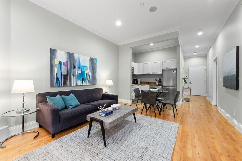 Photo of Livingroom in Midtown