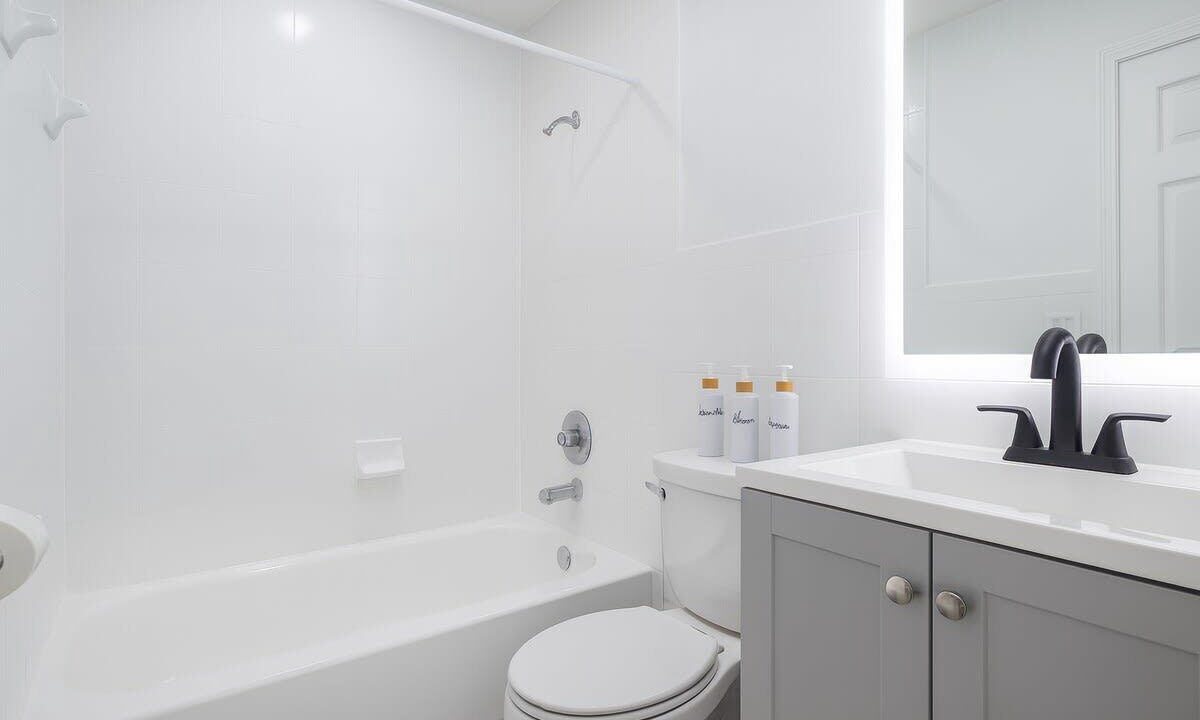 Photo of Bathroom in Riverside Park