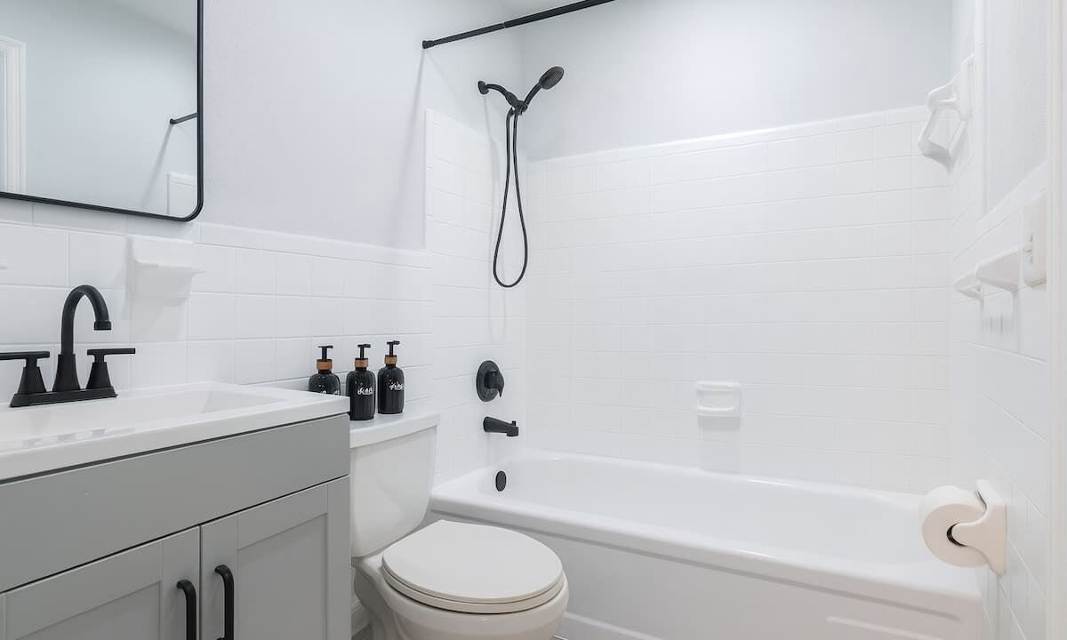 Photo of Bathroom in Riverside Park