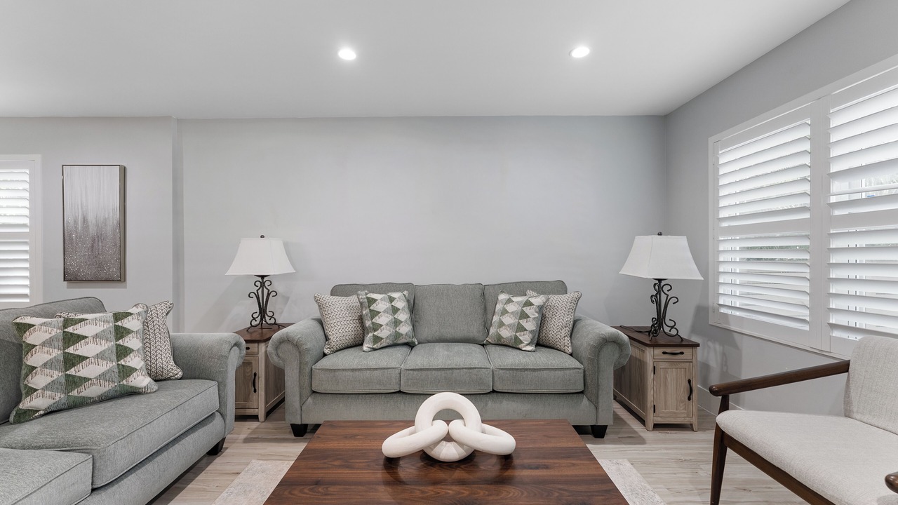 Photo of Livingroom in Sailboat Bend