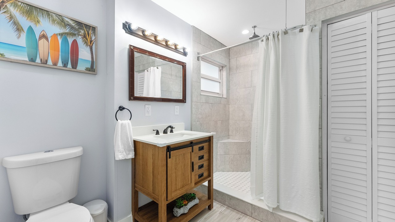Photo of Bathroom in Sailboat Bend