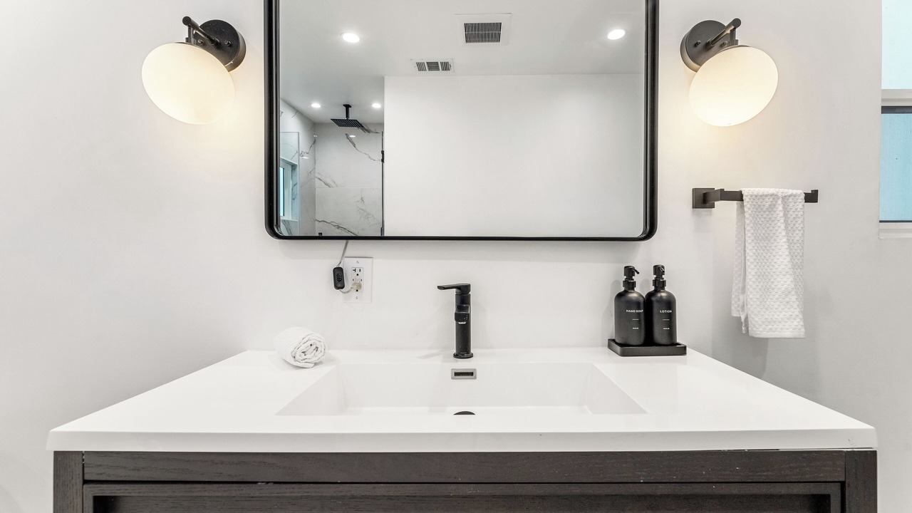 Photo of Bathroom in Hollywood