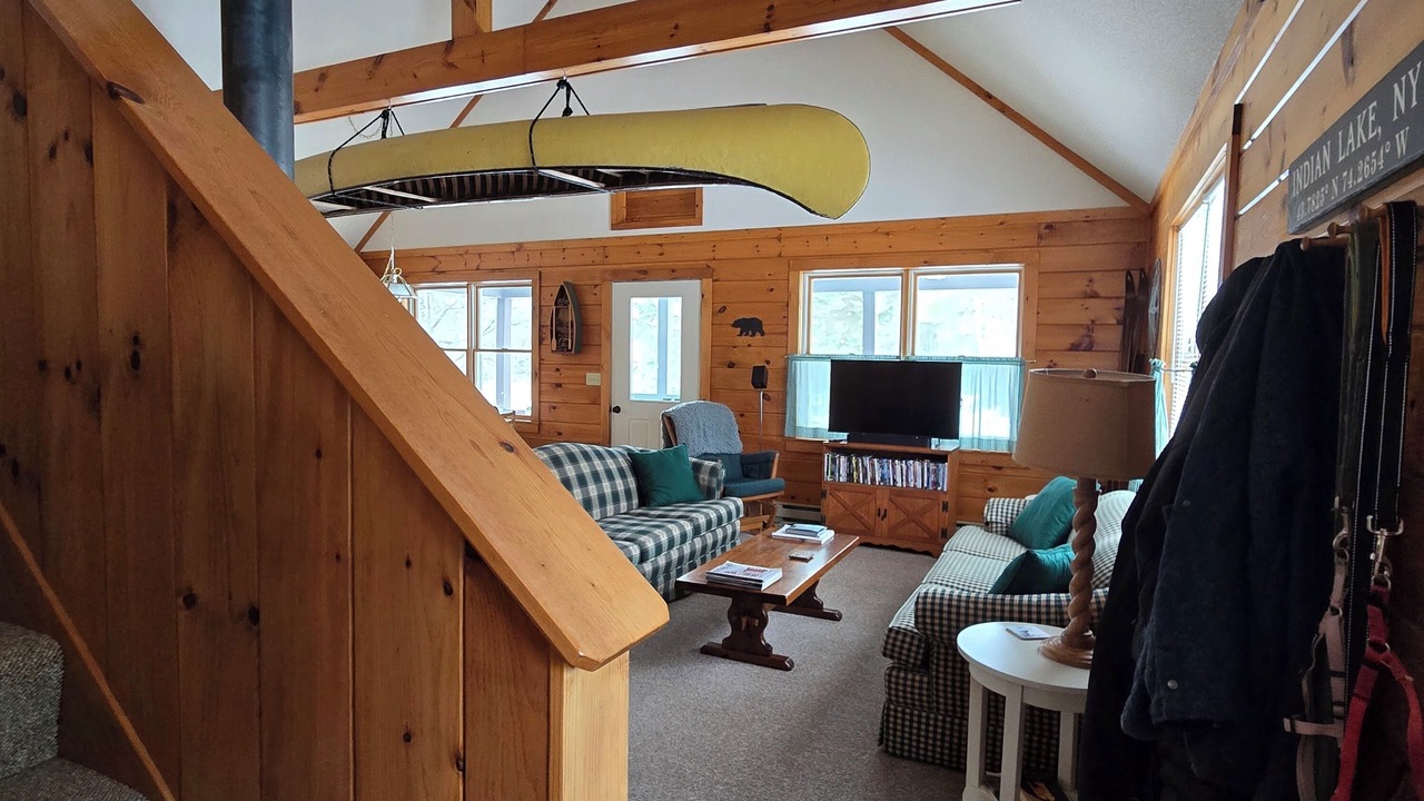 Photo of Livingroom in Indian Lake