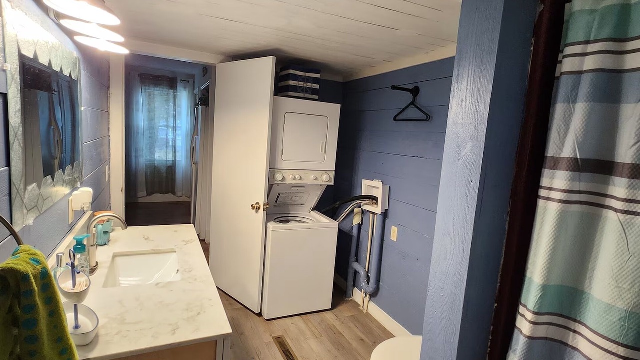 Photo of Bathroom in Long Neck