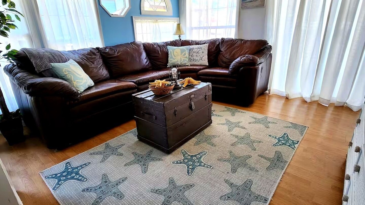 Photo of Livingroom in Long Neck