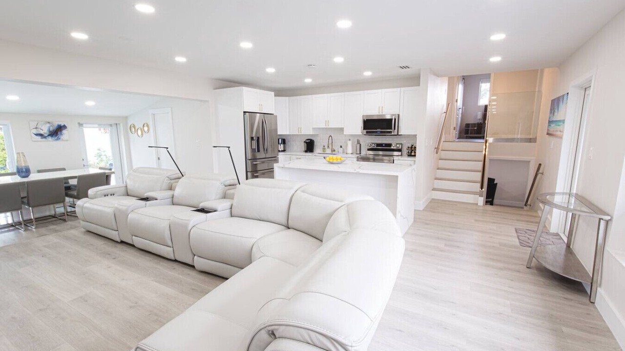 Photo of Livingroom in Ives Estates