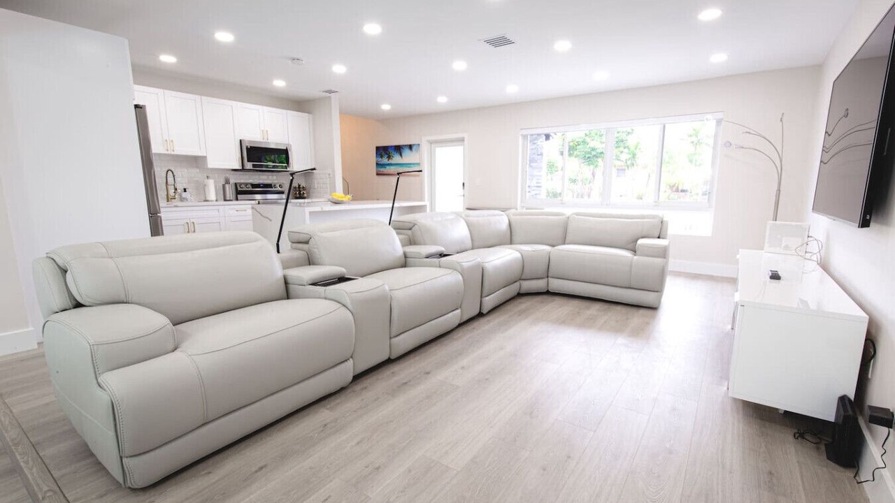 Photo of Livingroom in Ives Estates