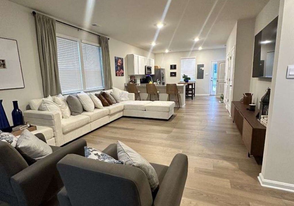 Photo of Livingroom in Milford