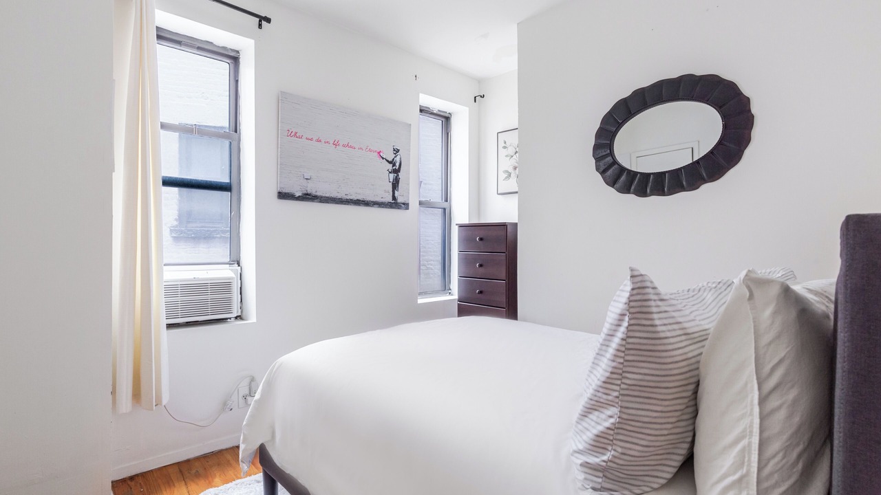 Photo of Bedroom in Bloomingdale