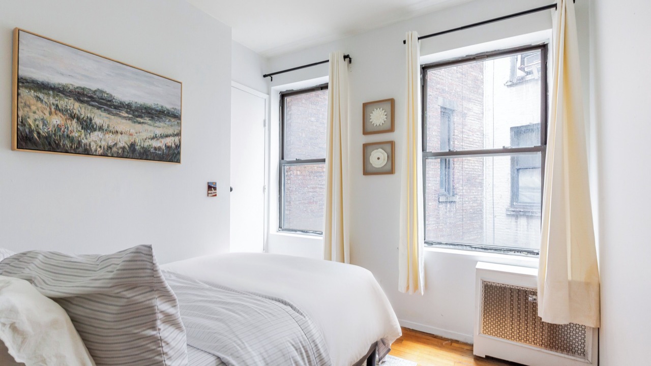 Photo of Bedroom in Bloomingdale