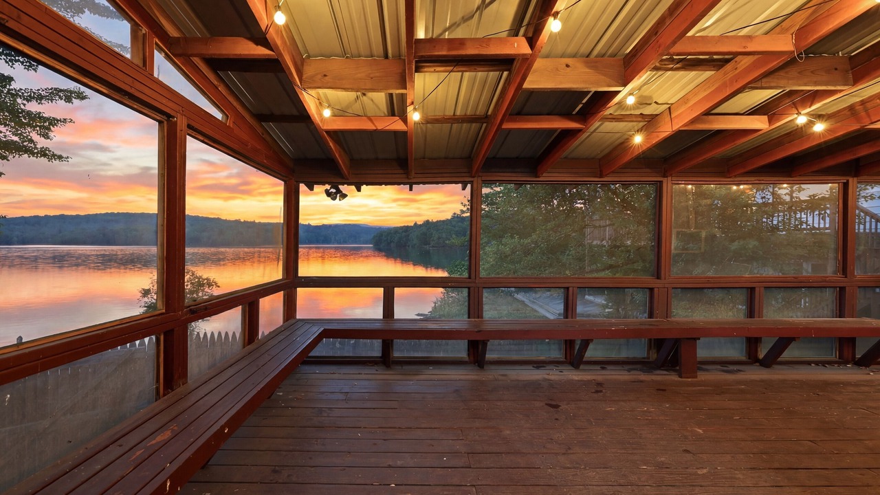 Photo of Outdoor in Swan Lake
